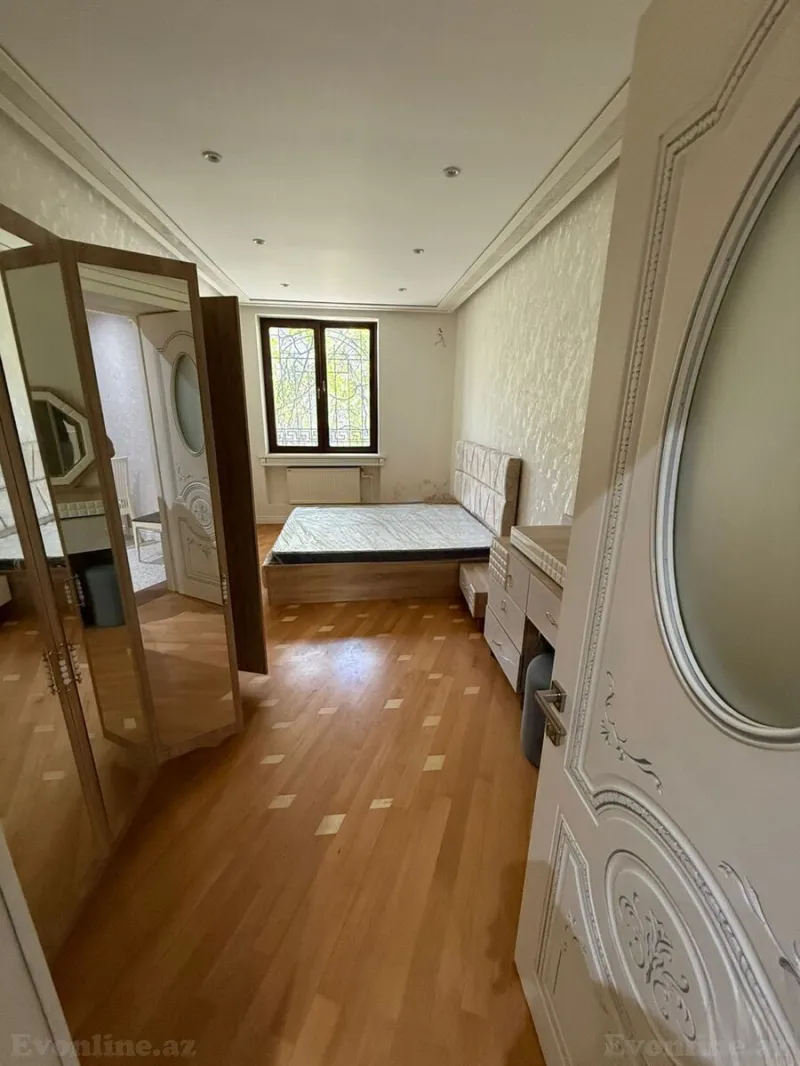 Kirayə verilir 3 otaqlı Mənzil Köhnə tikili 120 m² Nəsimi r. - şəkil 6