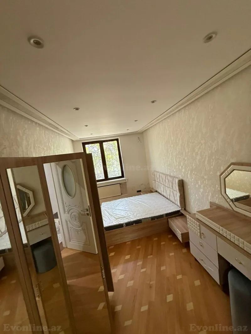 Kirayə verilir 3 otaqlı Mənzil Köhnə tikili 120 m² Nəsimi r. - şəkil 8
