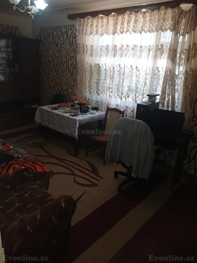 Satılır 2 otaqlı Mənzil Köhnə tikili 65 m² Əhmədli m. - şəkil 2
