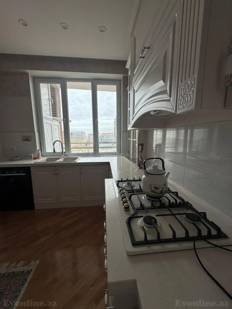 Kirayə verilir 3 otaqlı Mənzil Yeni tikili 130 m² Nəsimi r. - şəkil 11