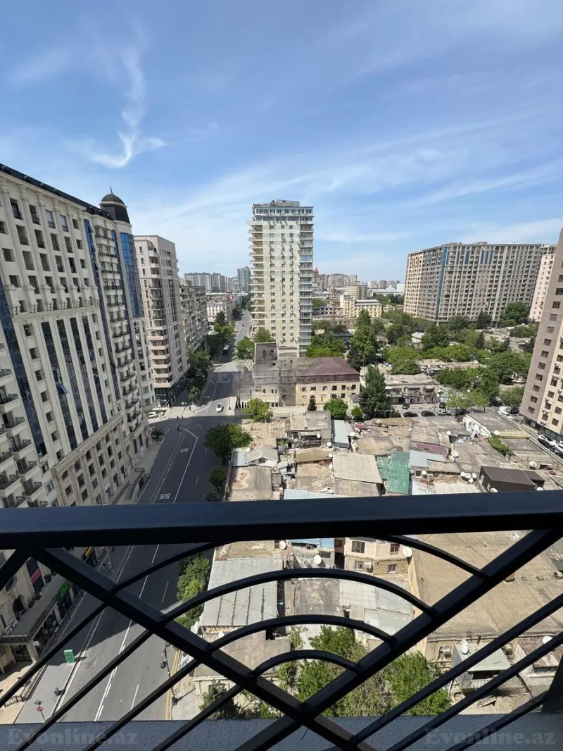 Satılır 4 otaqlı Mənzil Yeni tikili 145 m² 28 May m. - şəkil 3