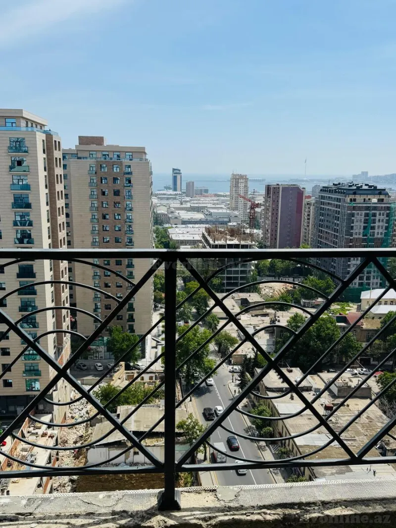 Satılır 4 otaqlı Mənzil Yeni tikili 145 m² 28 May m. - şəkil 6