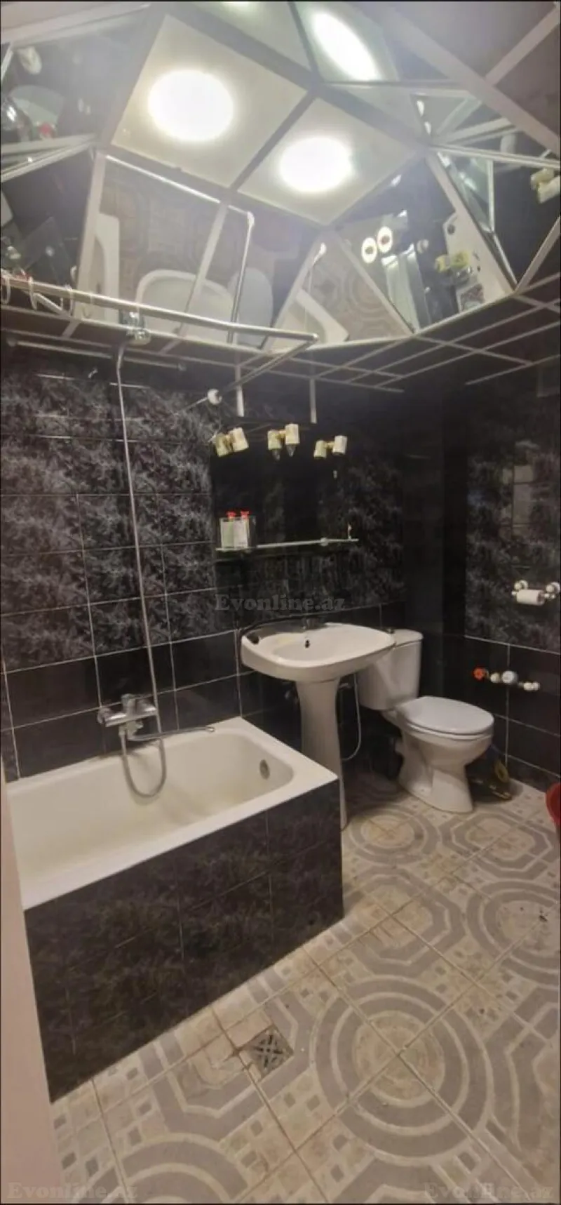 Kirayə verilir 2 otaqlı Mənzil Köhnə tikili 53 m² Yasamal r. - şəkil 9