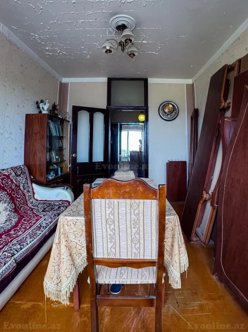 Satılır 4 otaqlı Mənzil Köhnə tikili 105 m² Əhmədli m. - şəkil 3