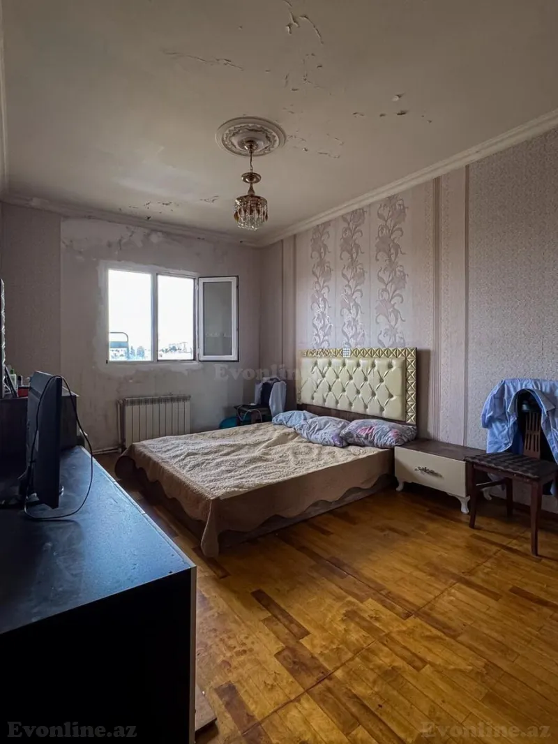 Satılır 4 otaqlı Mənzil Köhnə tikili 105 m² Əhmədli m. - şəkil 6