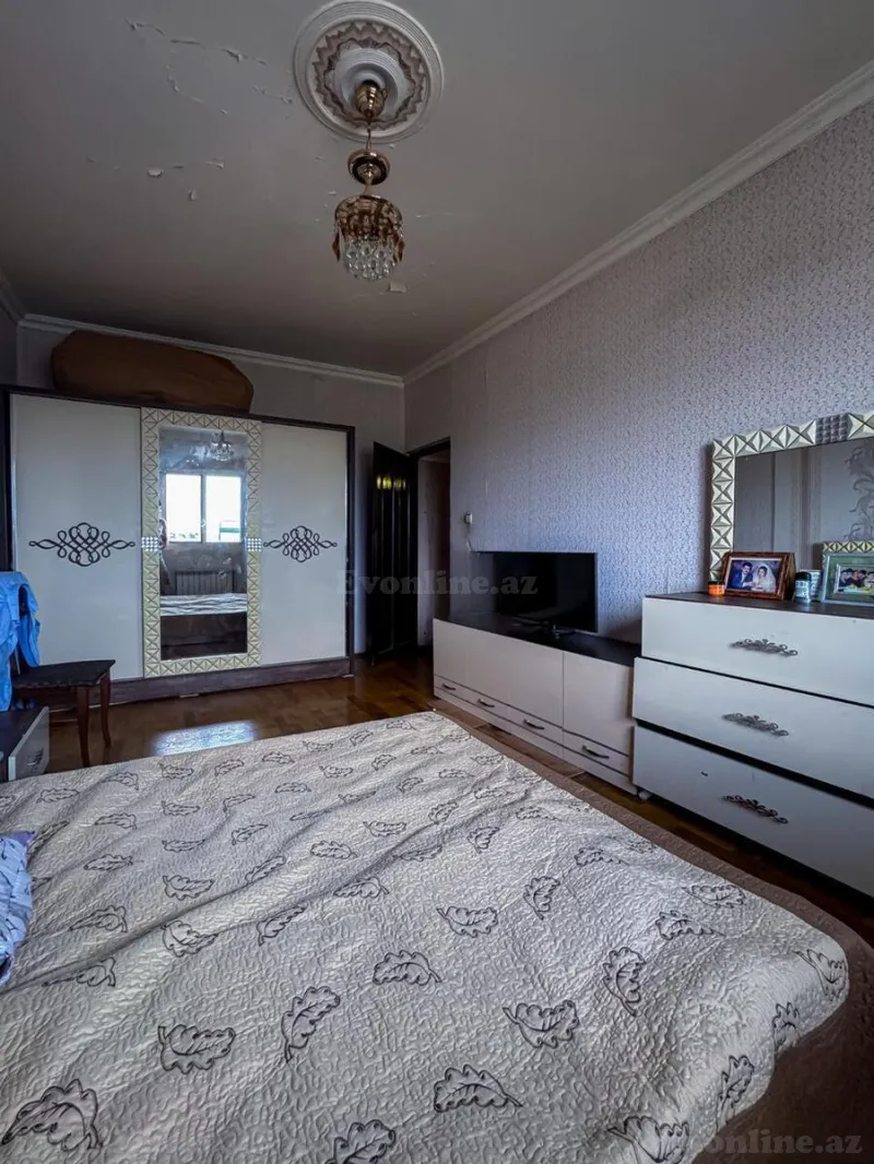 Satılır 4 otaqlı Mənzil Köhnə tikili 105 m² Əhmədli m. - şəkil 7