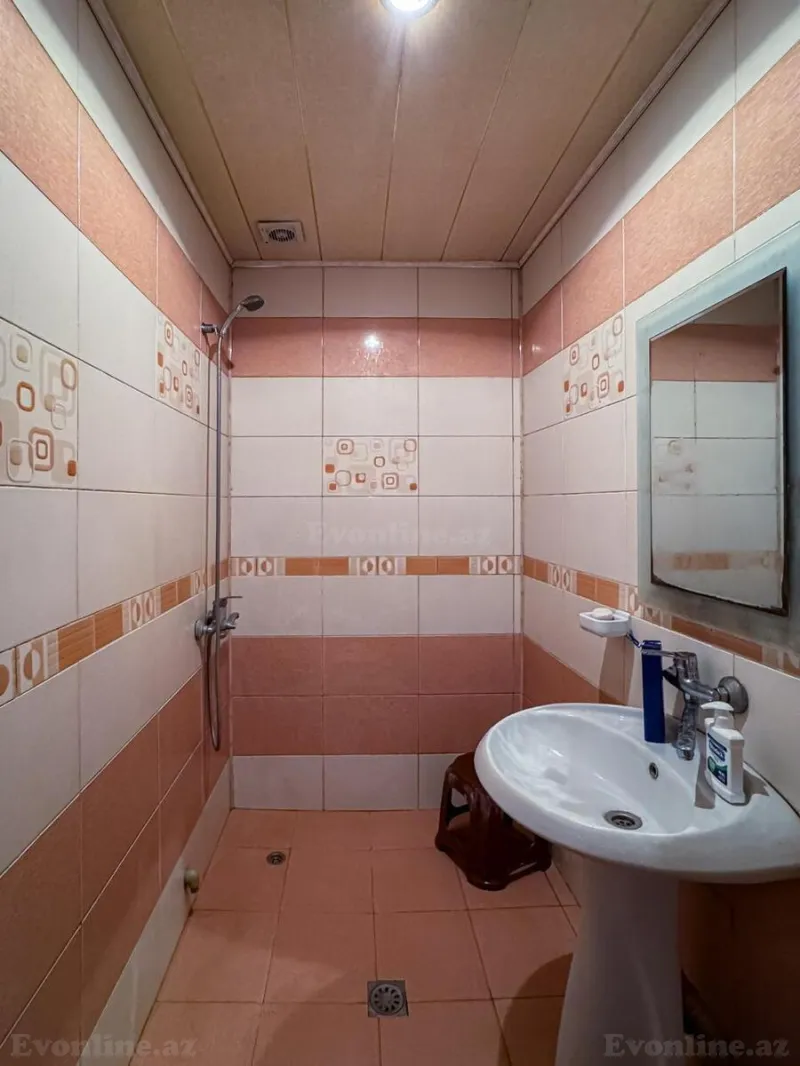 Satılır 4 otaqlı Mənzil Köhnə tikili 105 m² Əhmədli m. - şəkil 12