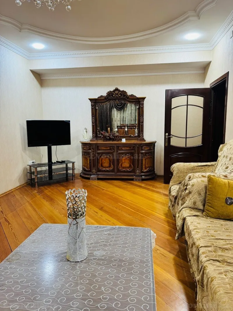 Kirayə verilir 2 otaqlı Mənzil Yeni tikili 80 m² Yasamal - şəkil 8