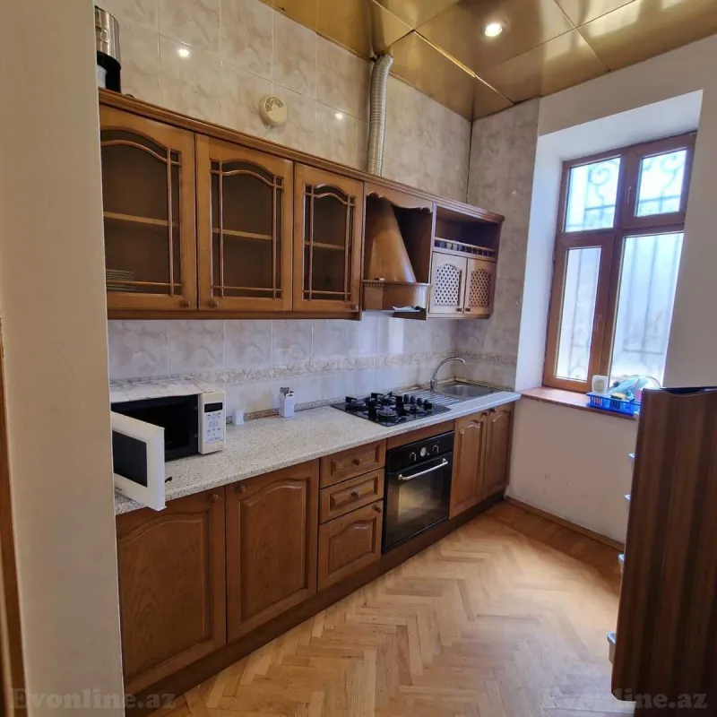 Kirayə verilir 2 otaqlı Mənzil Köhnə tikili 75 m² Səbail r. - şəkil 5