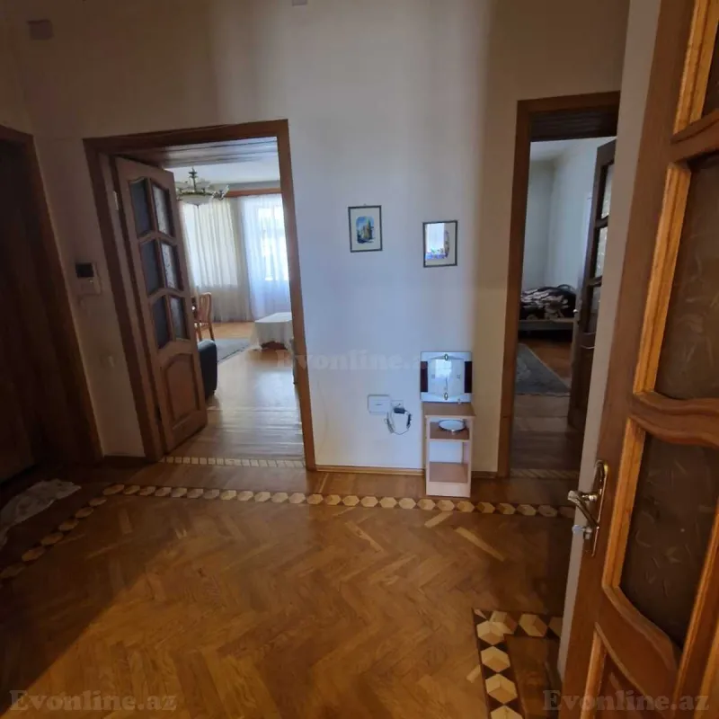 Kirayə verilir 2 otaqlı Mənzil Köhnə tikili 75 m² Səbail r. - şəkil 7