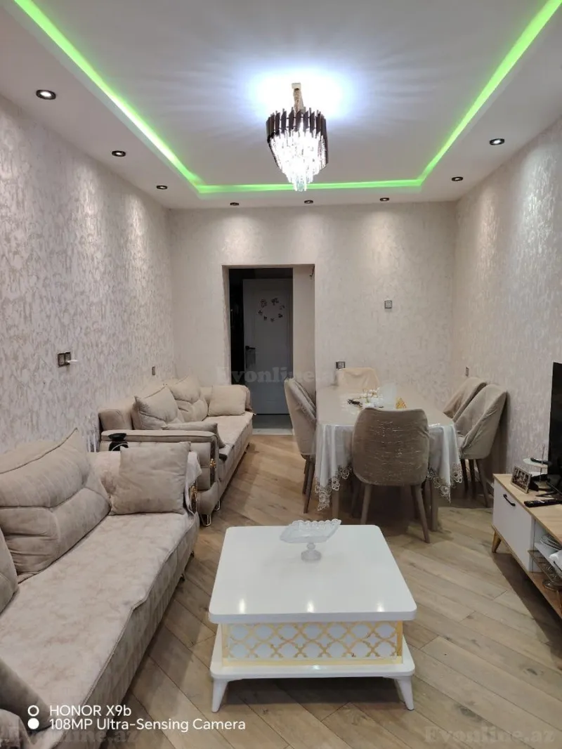 4 otaqlı Mənzil 65 m² Elmlər Akademiyası m. Satılır