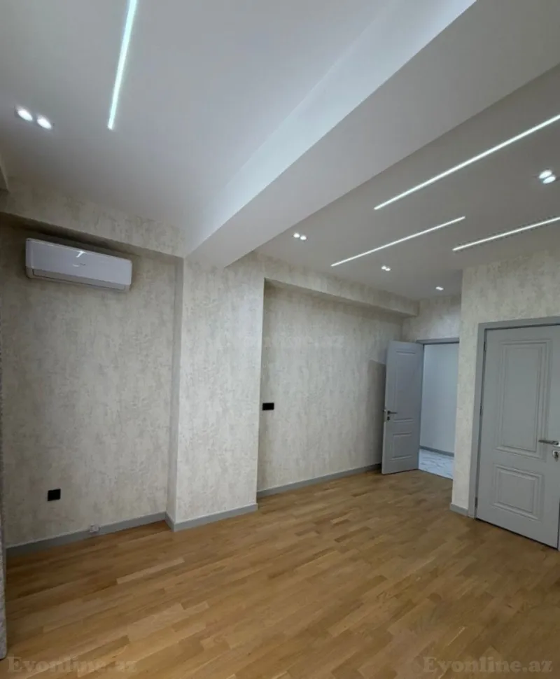 Satılır 4 otaqlı Mənzil Yeni tikili 191 m² 28 May m. - şəkil 12