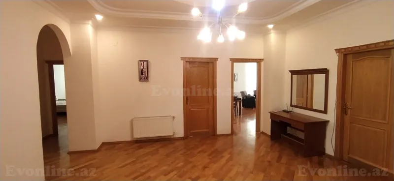 Satılır 4 otaqlı Mənzil Yeni tikili 220 m² Nizami m. - şəkil 5