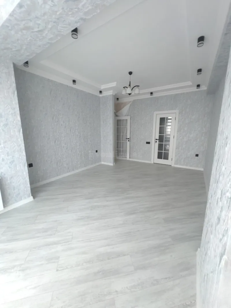 Kirayə verilir Ofis 184 m² 28 May m. - şəkil 12
