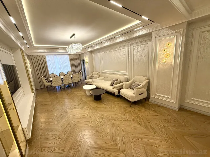 4 otaqlı Mənzil 235 m² 28 May m. Satılır
