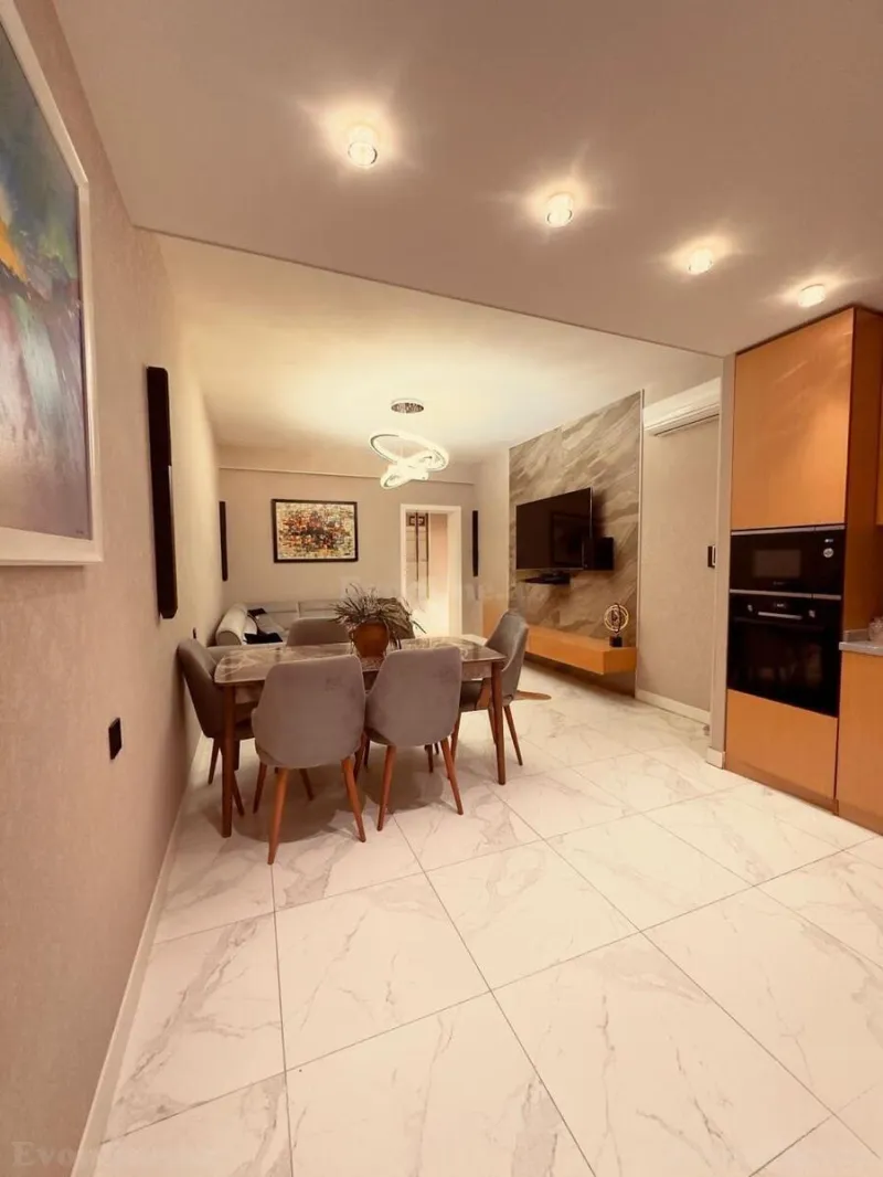 Satılır 3 otaqlı Mənzil Yeni tikili 103 m² İnşaatçılar m. - şəkil 5