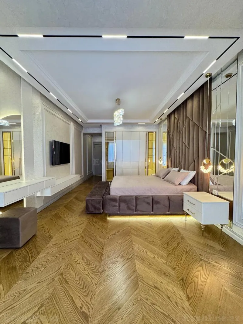 Satılır 4 otaqlı Mənzil Yeni tikili 235 m² Nərimanov r. - şəkil 8