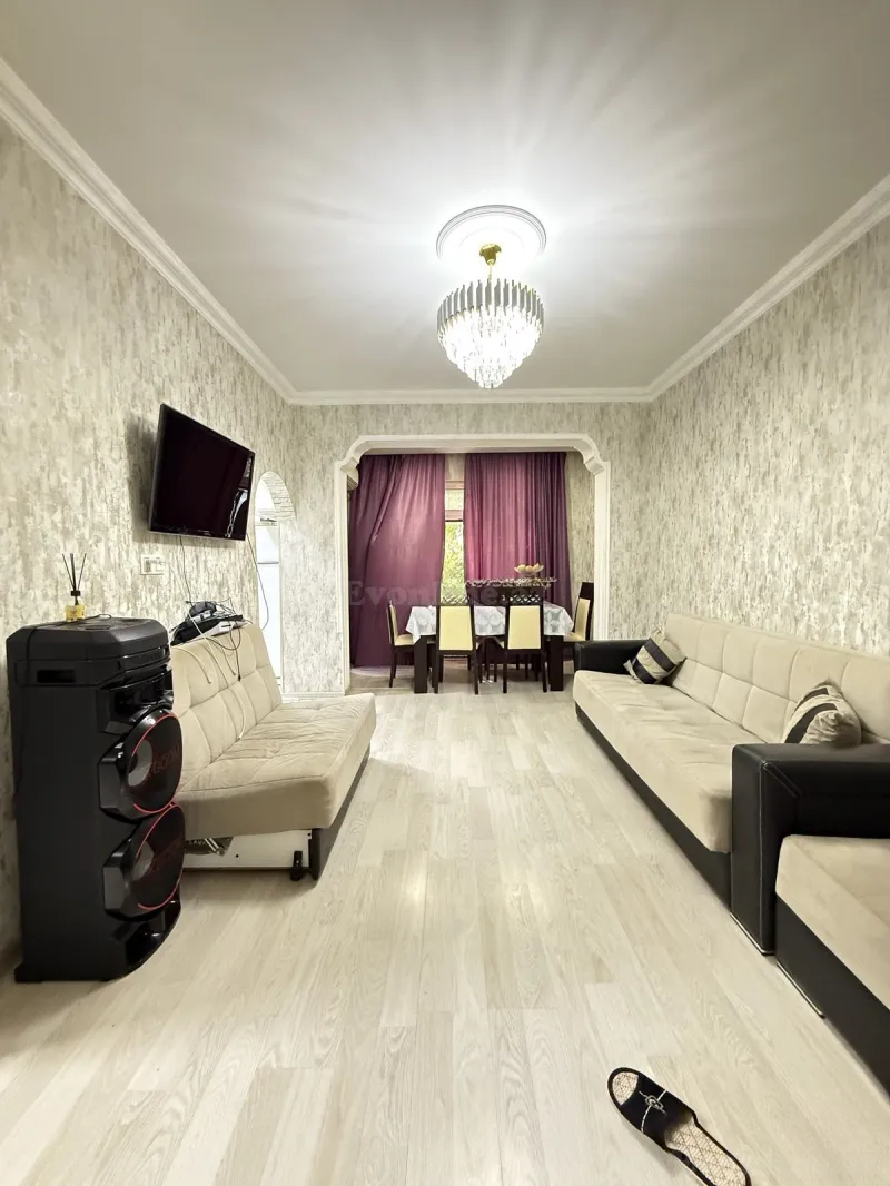 Satılır 3 otaqlı Mənzil Köhnə tikili 65 m² 20 Yanvar m. - şəkil 2