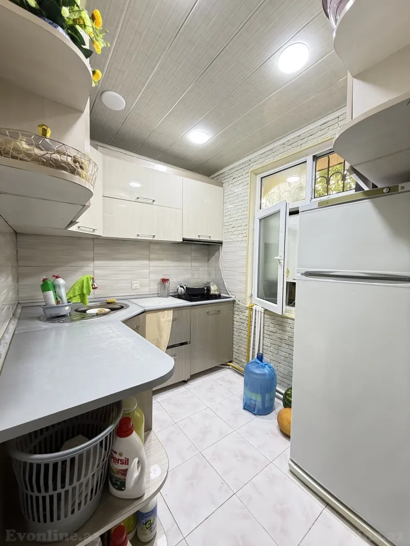 Satılır 3 otaqlı Mənzil Köhnə tikili 65 m² 20 Yanvar m. - şəkil 7