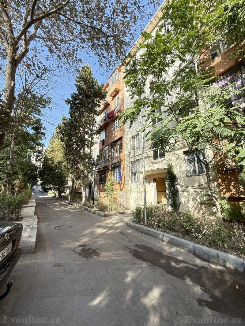 Satılır 3 otaqlı Mənzil Köhnə tikili 65 m² 20 Yanvar m. - şəkil 17