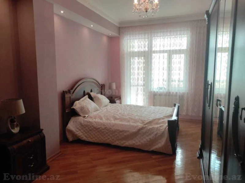 Satılır 4 otaqlı Mənzil Yeni tikili 205 m² Elmlər Akademiyası m. - şəkil 7