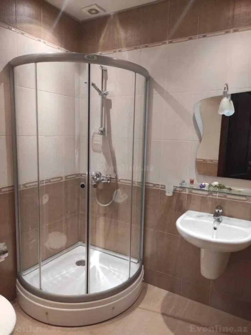 Satılır 4 otaqlı Mənzil Yeni tikili 205 m² Elmlər Akademiyası m. - şəkil 16