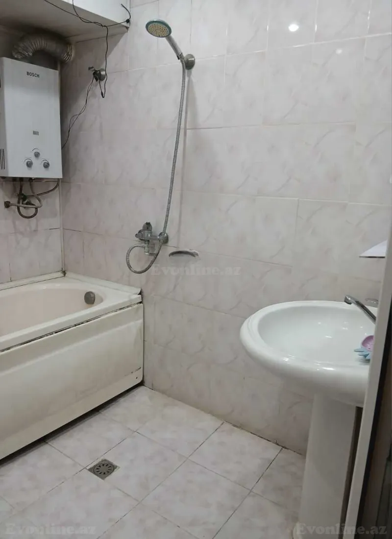 Satılır 2 otaqlı Mənzil Köhnə tikili 43 m² 7-ci mikrorayon - şəkil 7