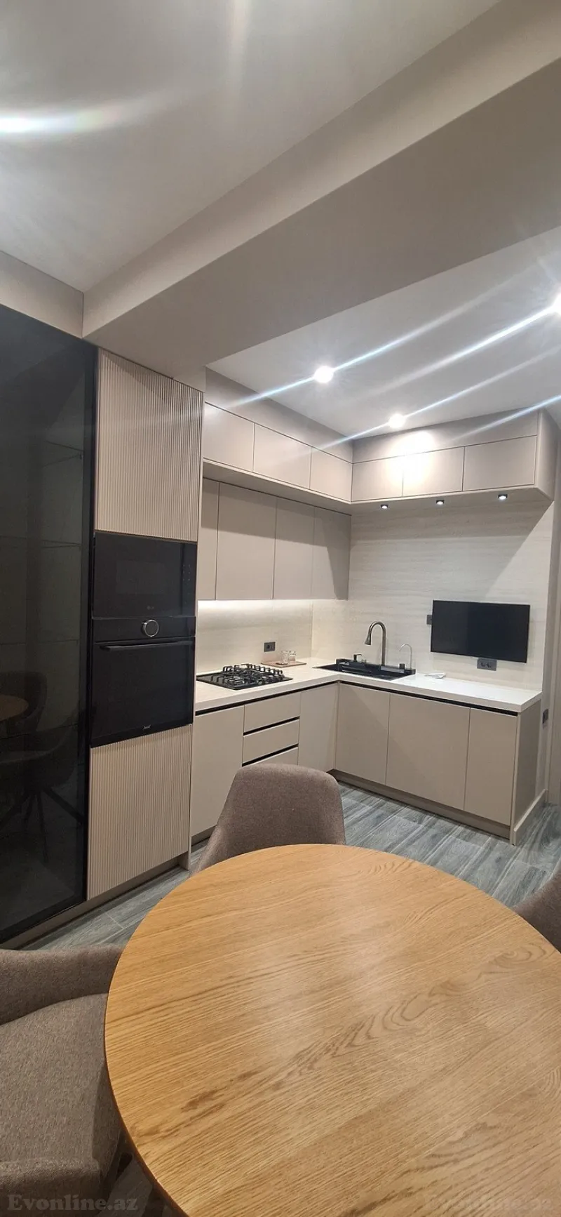 Kirayə verilir 3 otaqlı Mənzil Yeni tikili 120 m² Nəriman Nərimanov m. - şəkil 16