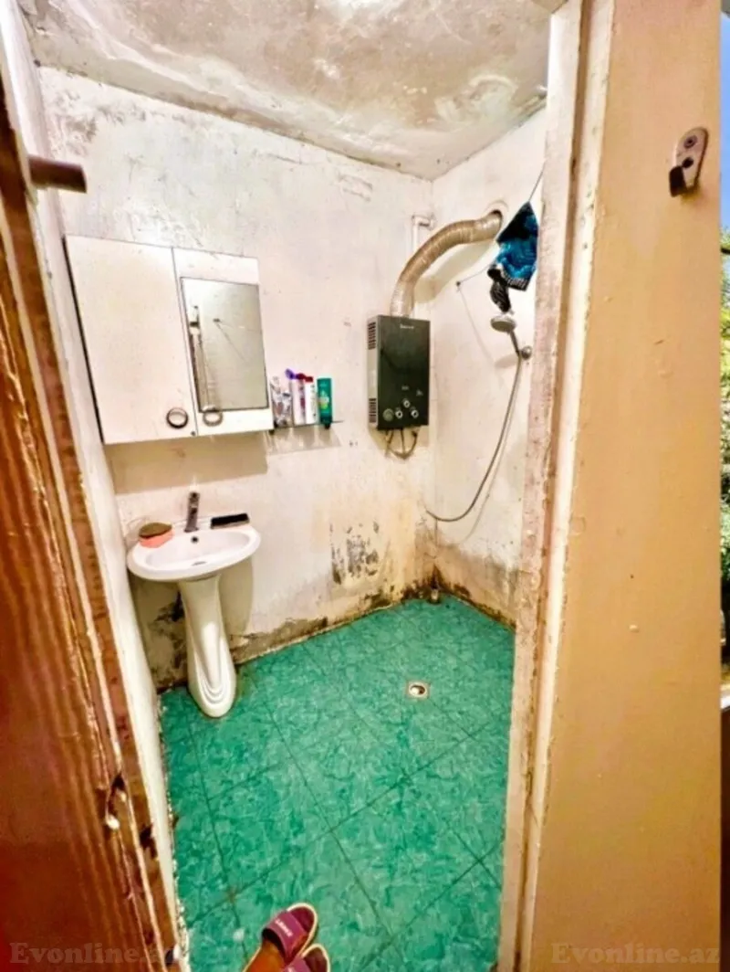 Satılır 2 otaqlı Mənzil Köhnə tikili 60 m² Bakıxanov - şəkil 8