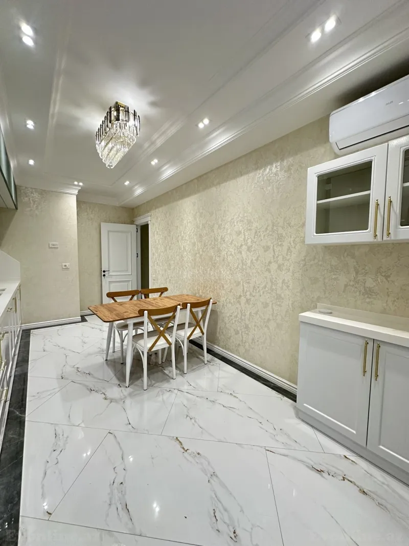 Satılır 2 otaqlı Mənzil Yeni tikili 108 m² 28 May m. - şəkil 11