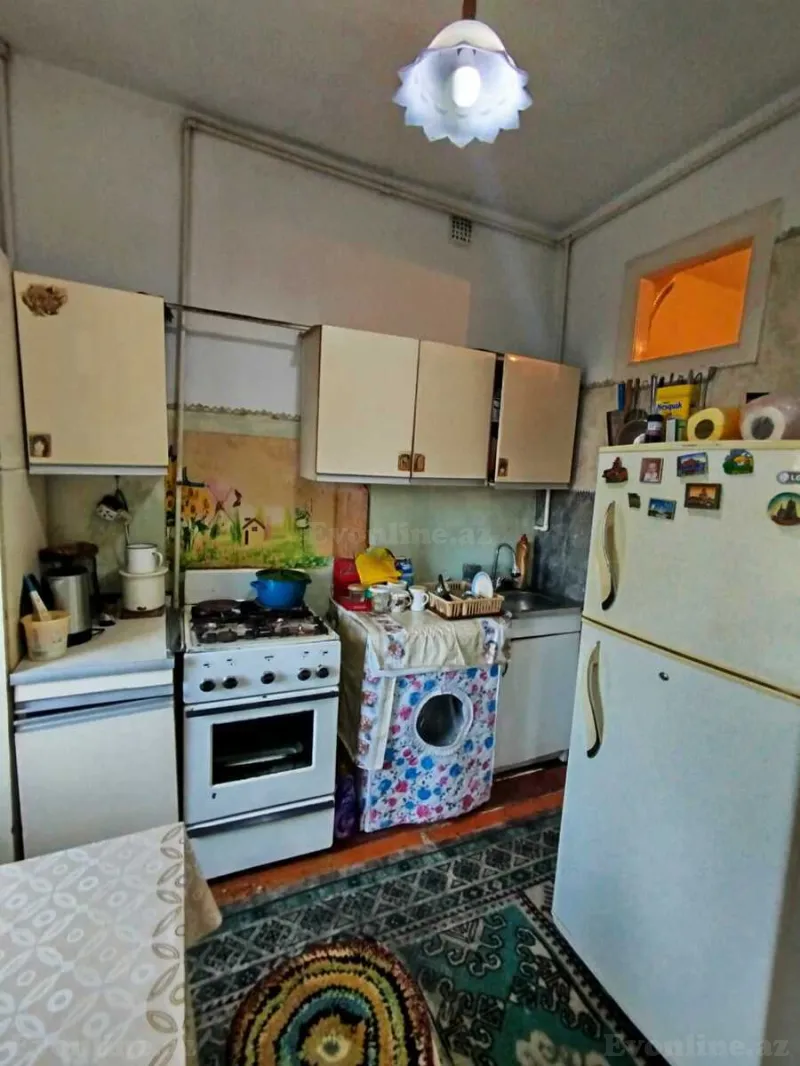 Satılır 3 otaqlı Mənzil Köhnə tikili 72 m² Əhmədli m. - şəkil 2