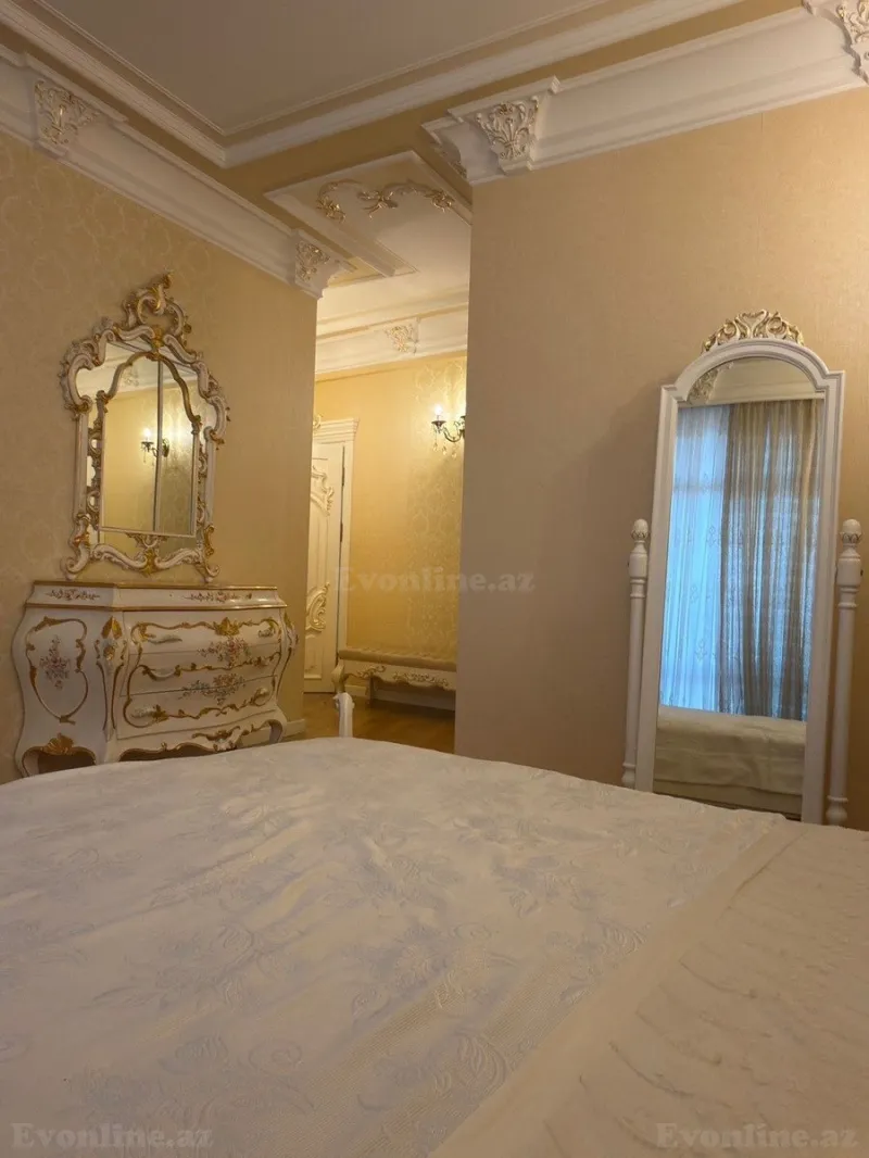 Satılır 4 otaqlı Mənzil Yeni tikili 220 m² 28 May m. - şəkil 3