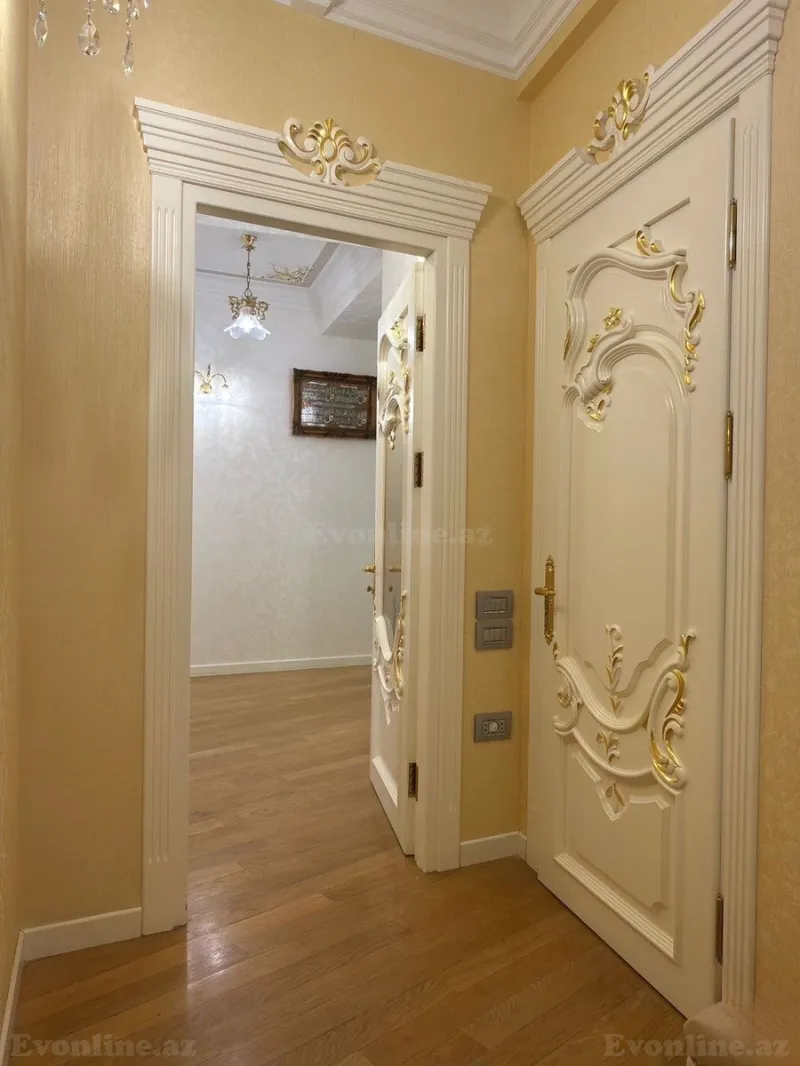 Satılır 4 otaqlı Mənzil Yeni tikili 220 m² 28 May m. - şəkil 9