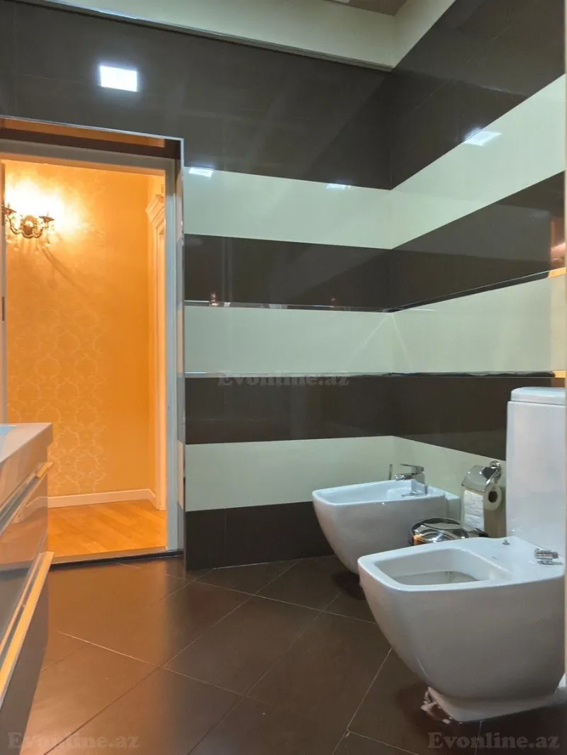 Satılır 4 otaqlı Mənzil Yeni tikili 220 m² 28 May m. - şəkil 20
