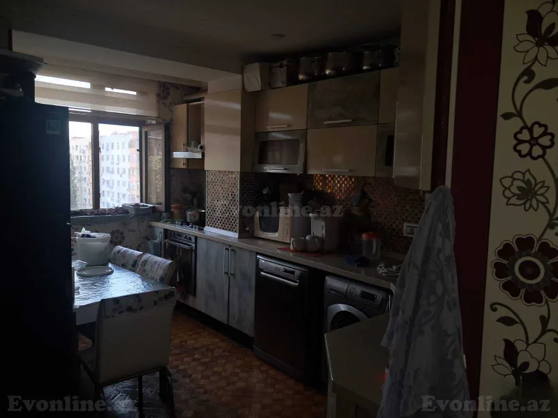 Satılır 5 otaqlı Mənzil Köhnə tikili 120 m² Əhmədli - şəkil 6