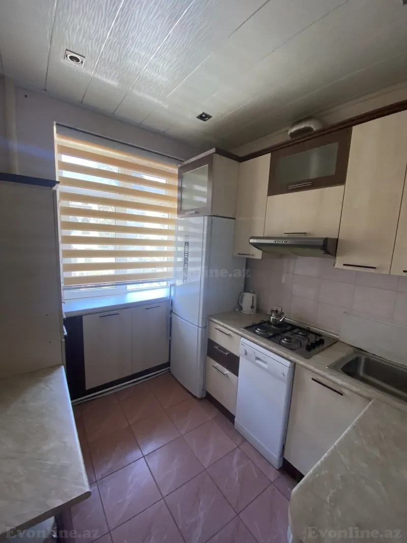 Satılır 4 otaqlı Mənzil Köhnə tikili 100 m² 28 May m. - şəkil 10