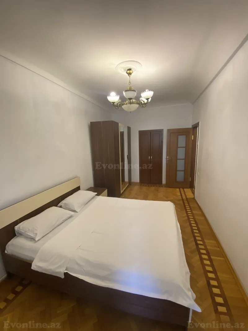 Satılır 4 otaqlı Mənzil Köhnə tikili 100 m² 28 May m. - şəkil 15