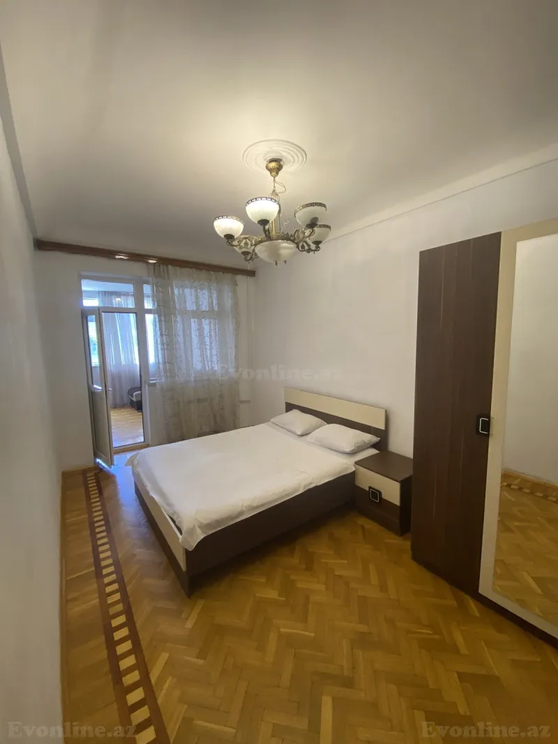 Satılır 4 otaqlı Mənzil Köhnə tikili 100 m² 28 May m. - şəkil 17