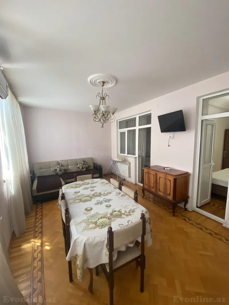 Satılır 4 otaqlı Mənzil Köhnə tikili 100 m² 28 May m. - şəkil 20