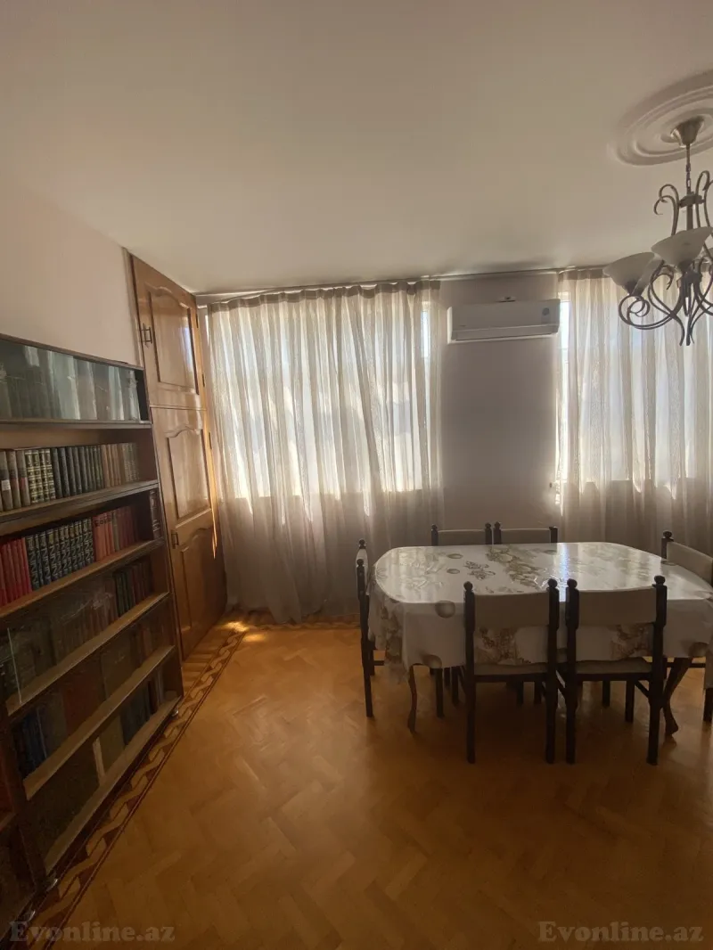 Satılır 4 otaqlı Mənzil Köhnə tikili 100 m² 28 May m. - şəkil 21