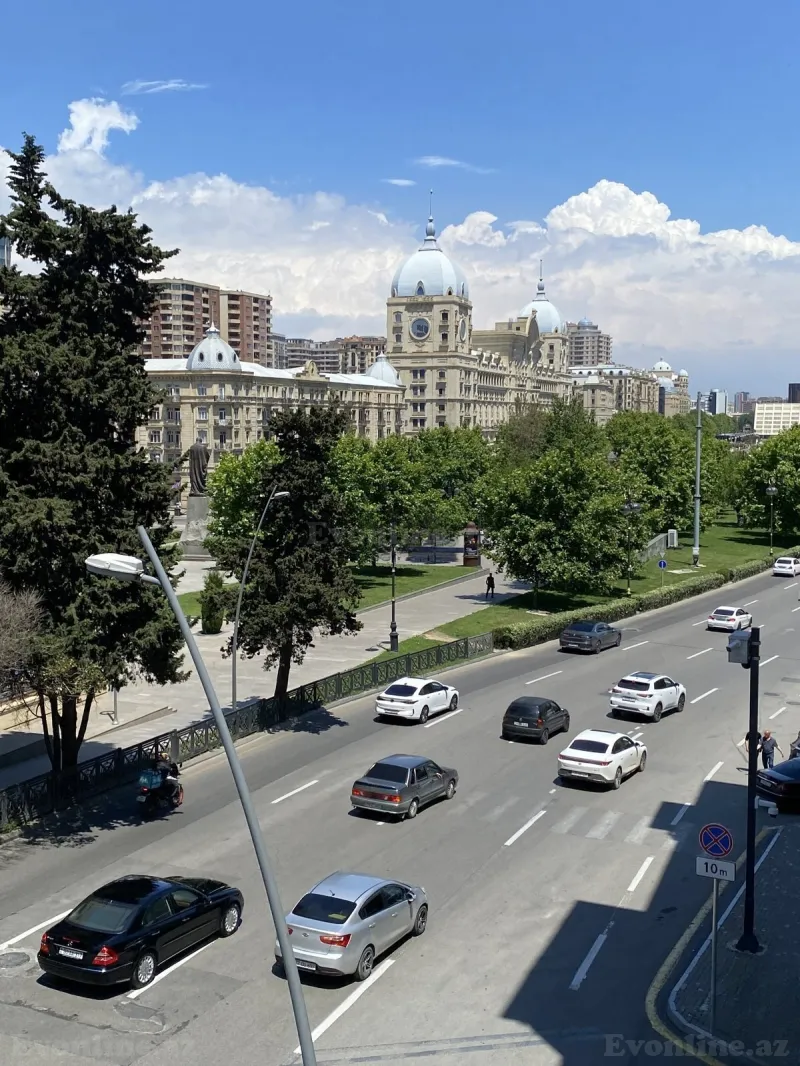Satılır 4 otaqlı Mənzil Köhnə tikili 100 m² 28 May m. - şəkil 29