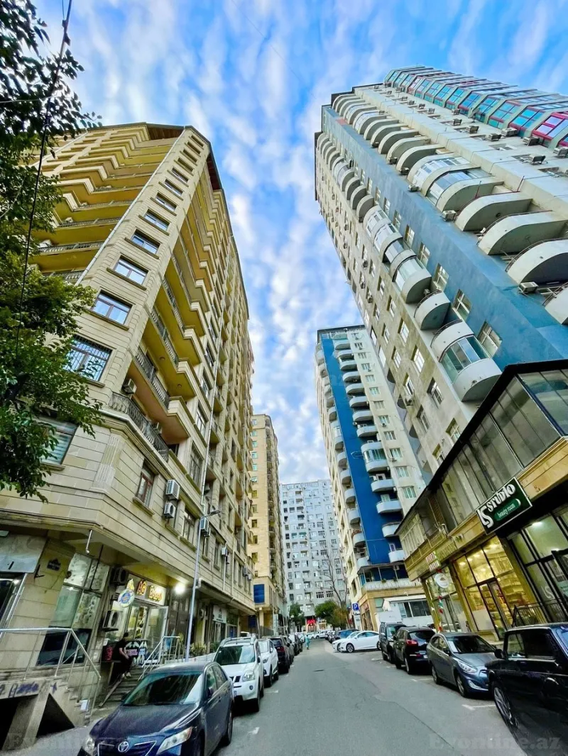 2 otaqlı Mənzil 76 m² Nizami m. Kirayə verilir