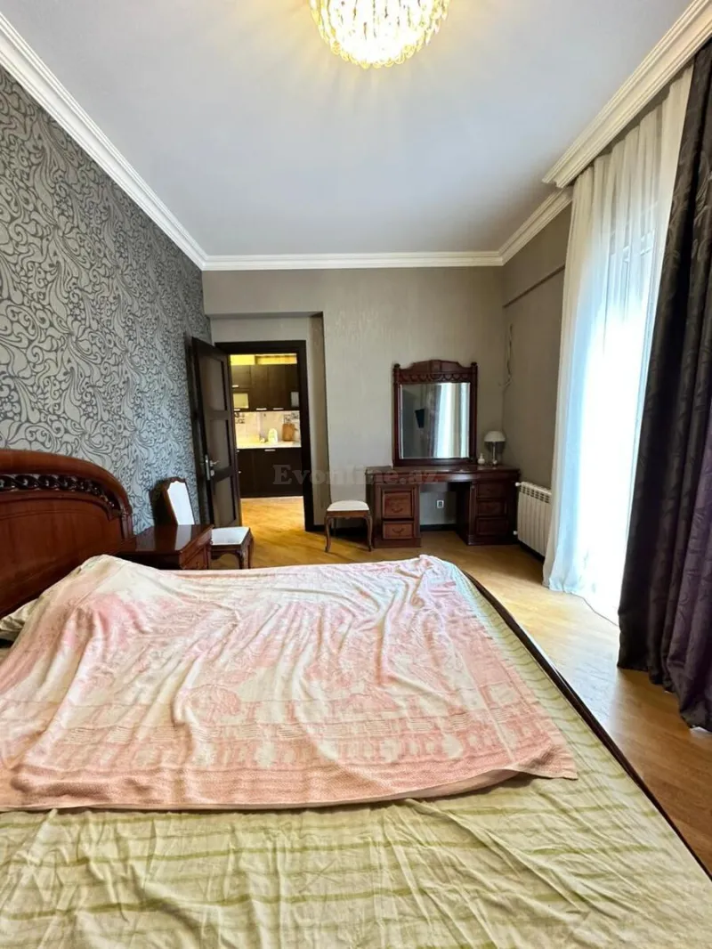 Satılır 3 otaqlı Mənzil Yeni tikili 101 m² 28 May m. - şəkil 18