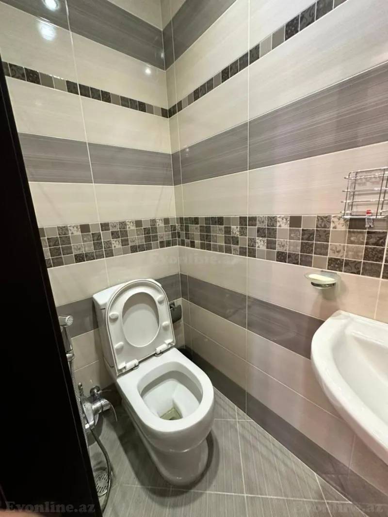 Satılır 3 otaqlı Mənzil Yeni tikili 101 m² 28 May m. - şəkil 20