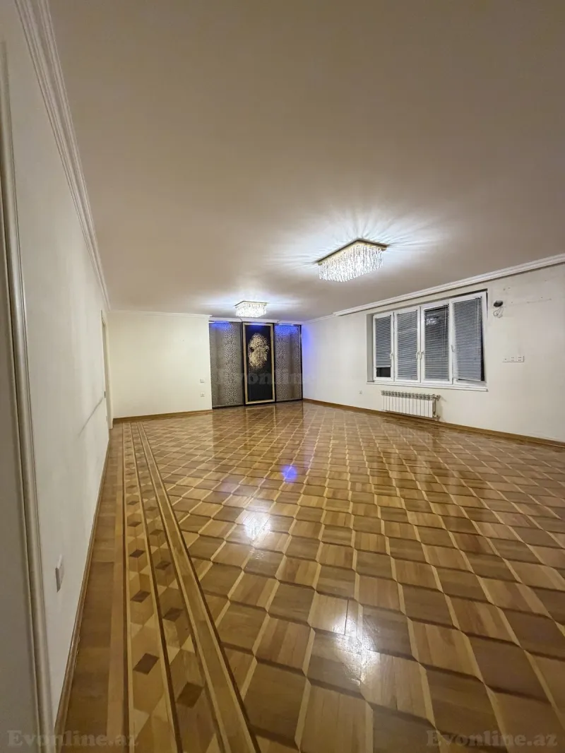 3 otaqlı Mənzil 175 m² Nərimanov r. Kirayə verilir