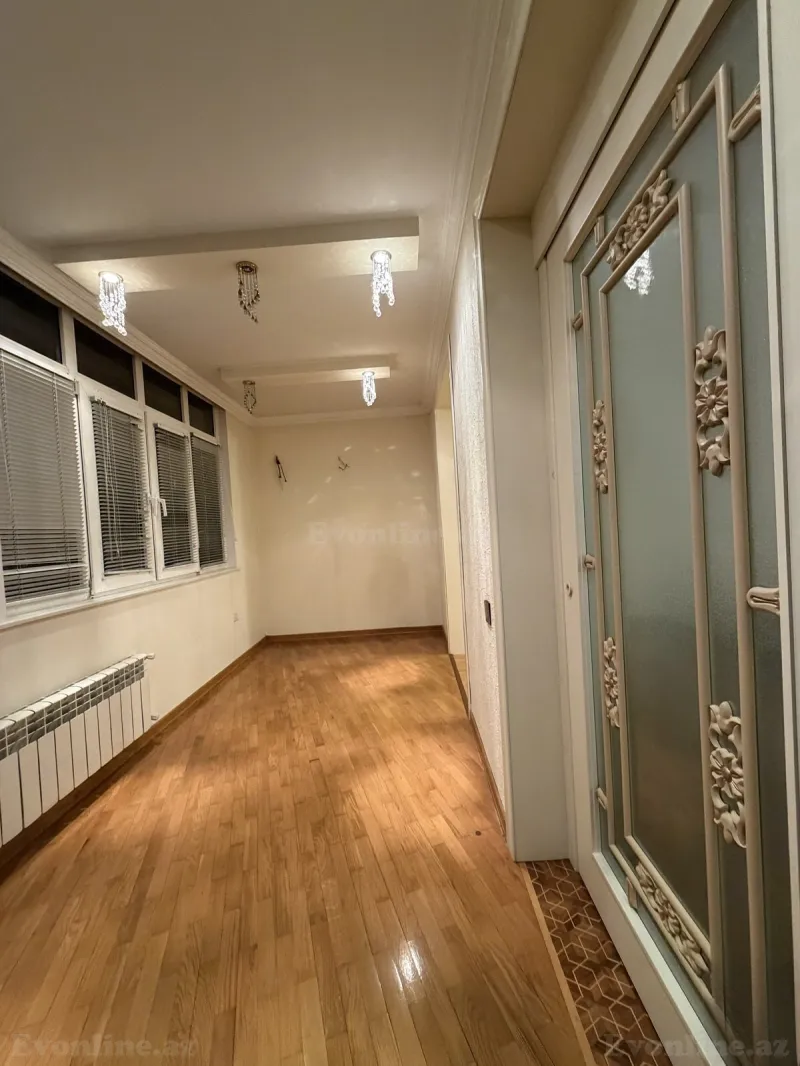 Kirayə verilir 3 otaqlı Mənzil Köhnə tikili 175 m² Nərimanov r. - şəkil 4