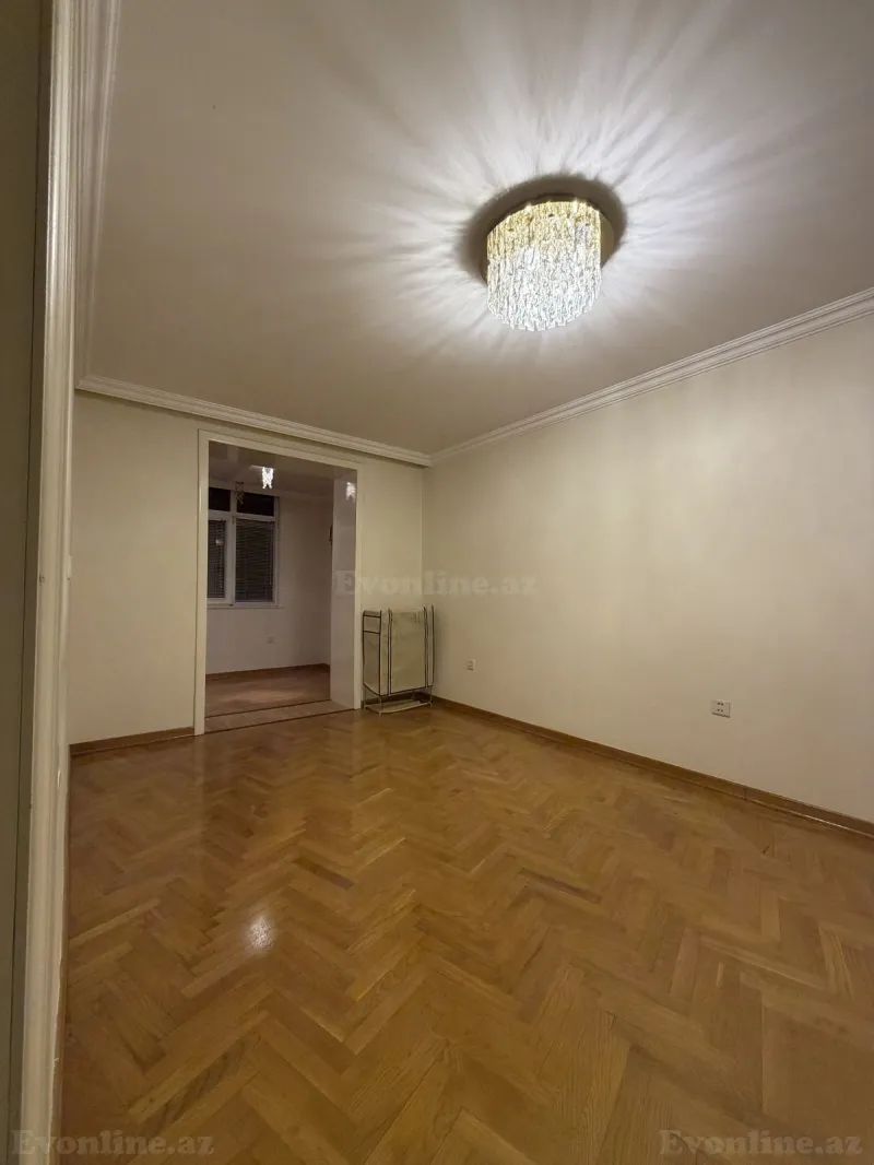 Kirayə verilir 3 otaqlı Mənzil Köhnə tikili 175 m² Nərimanov r. - şəkil 5