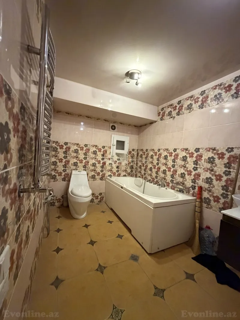 Kirayə verilir 3 otaqlı Mənzil Köhnə tikili 175 m² Nərimanov r. - şəkil 12