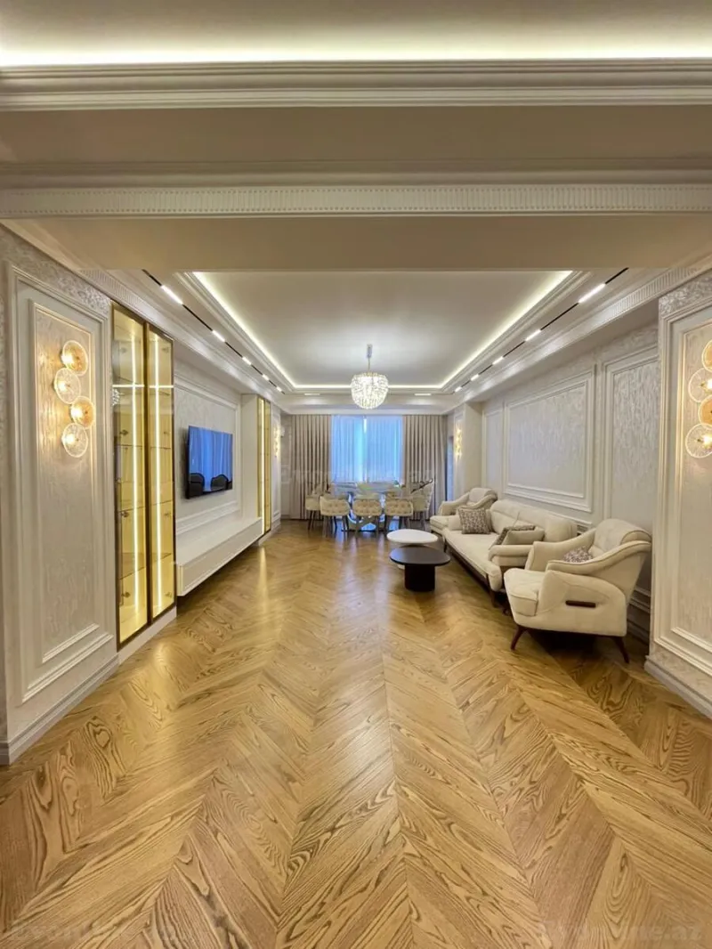 4 otaqlı Mənzil 233 m² Nərimanov r. Satılır