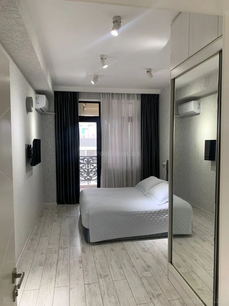 Satılır 2 otaqlı Mənzil Yeni tikili 65 m² 28 May m. - şəkil 2